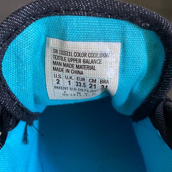 Girls Skechers Twinkle toes low top sneakers 💕 - Picture 9 of 11